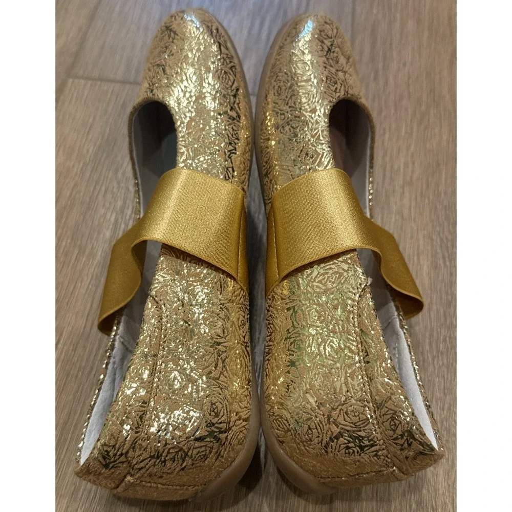 Girls Aria Livie & Luca Sz 3Y Ballet Flat Gold Shimmer Shoes EUC Quality Comfort